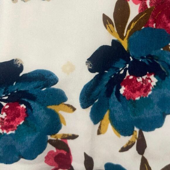 Van Heusen 3/4 Sleeve Lace flowered long-sleeved top blouse Size Medium Boho - Picture 4 of 4